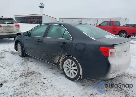 2014 Toyota Camry Xle z USA, uszkodzony, nr VIN 4T1BF1FK5EU801363